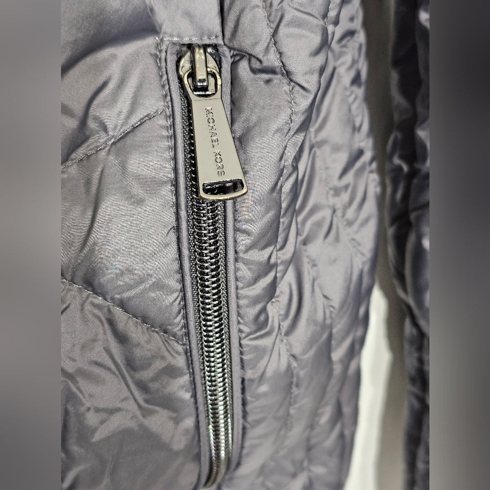 Michael Kors Down, Packable Jacket. Euc! - image 4